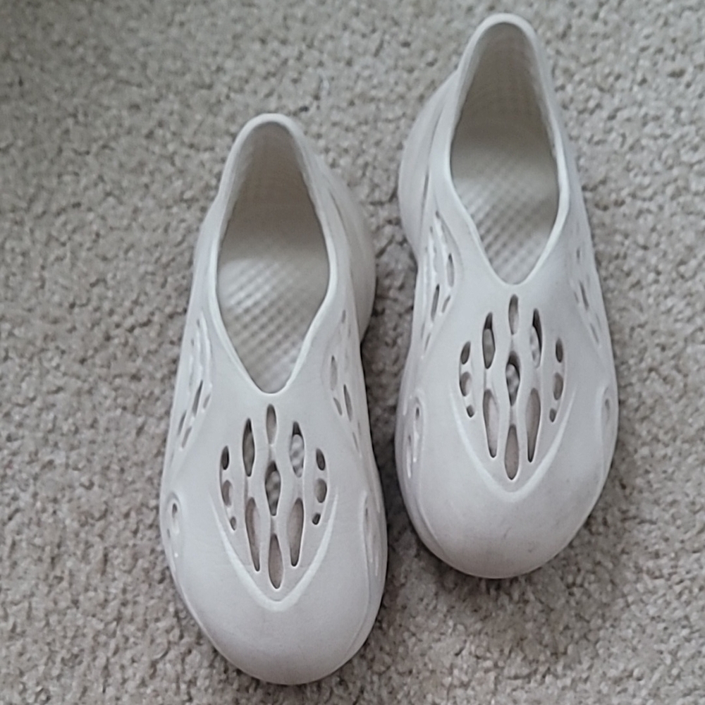 Yeezy White Foam Runners